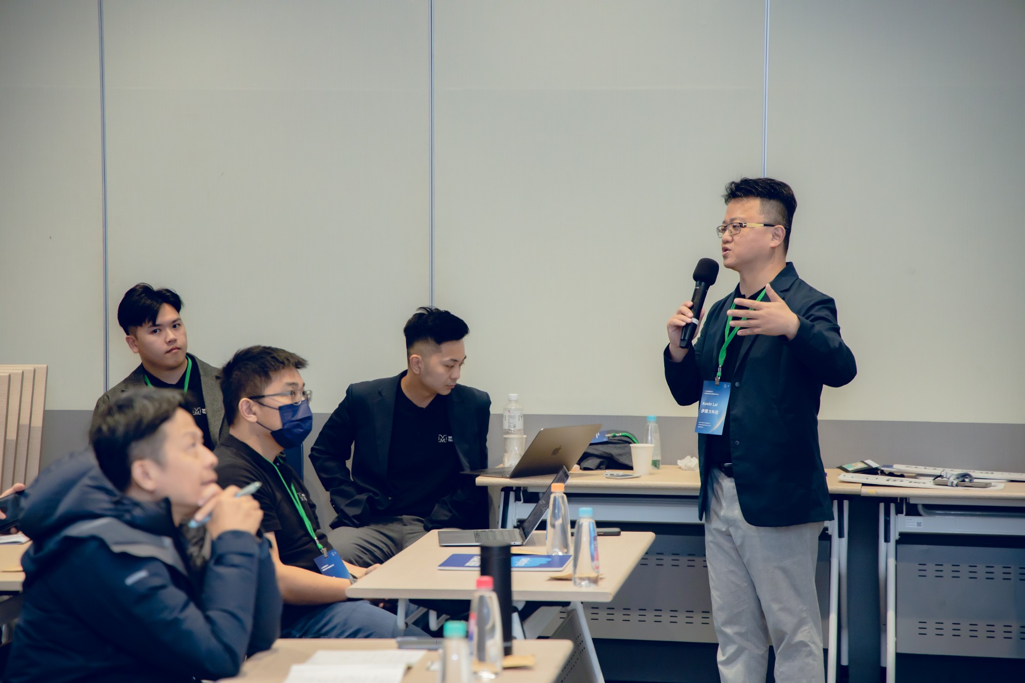 伊原力科技執行長 Kevin Lai 與現場來賓交流